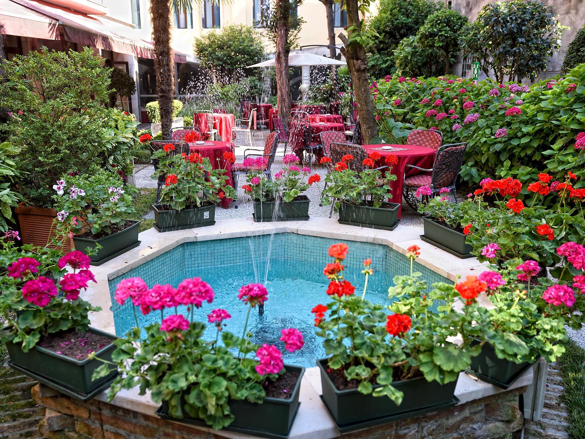 Hotel Amadeus Venice Exterior photo