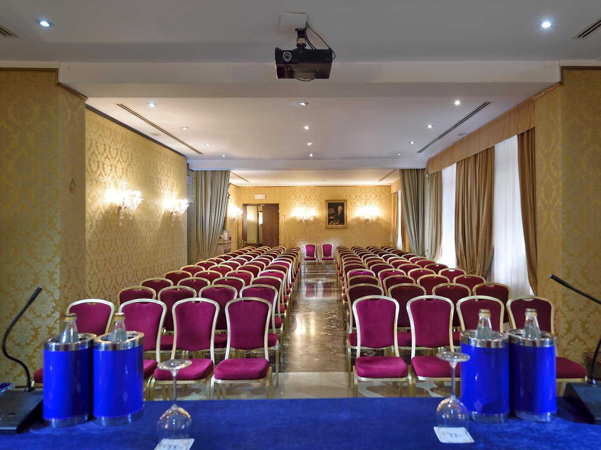 Hotel Amadeus Venice Exterior photo